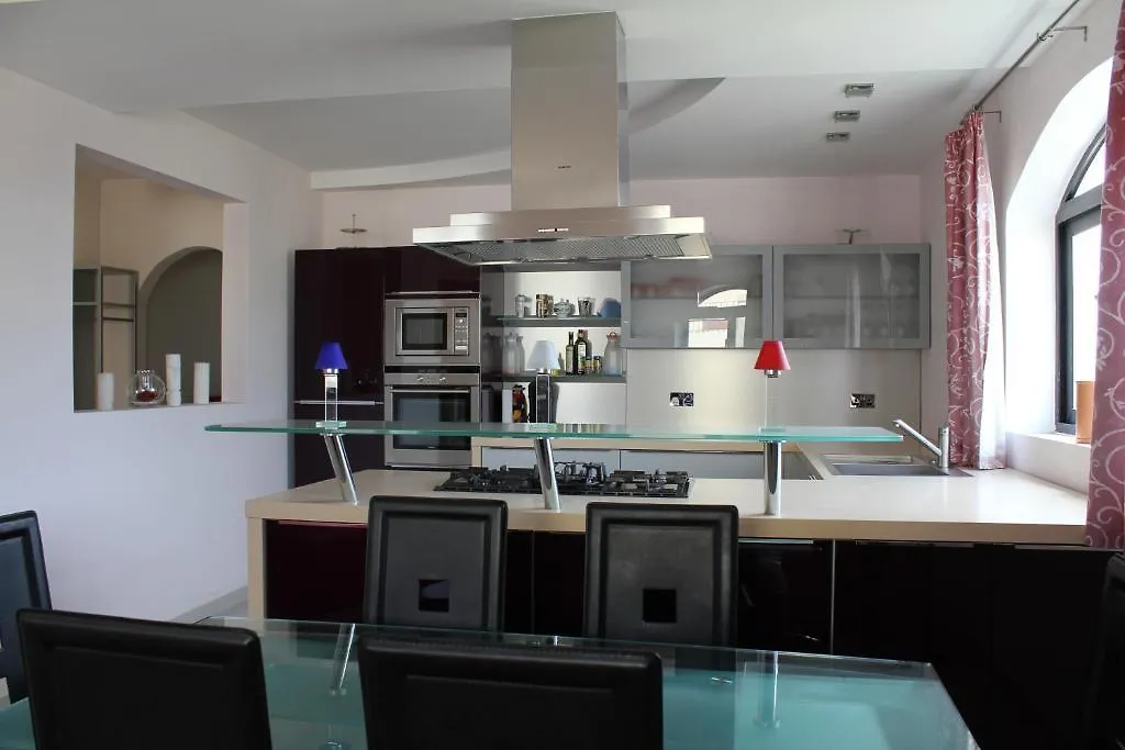 Bencini Apartments Gzira